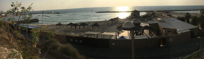 Strand mit Wand/Beach with Wall